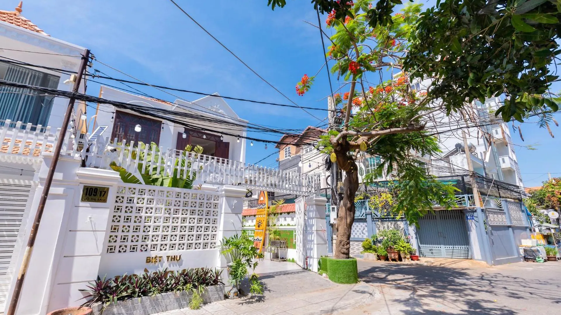 Biet Thu Ho Boi Khu A Chau Trung Tam Vt Villa Vung Tau